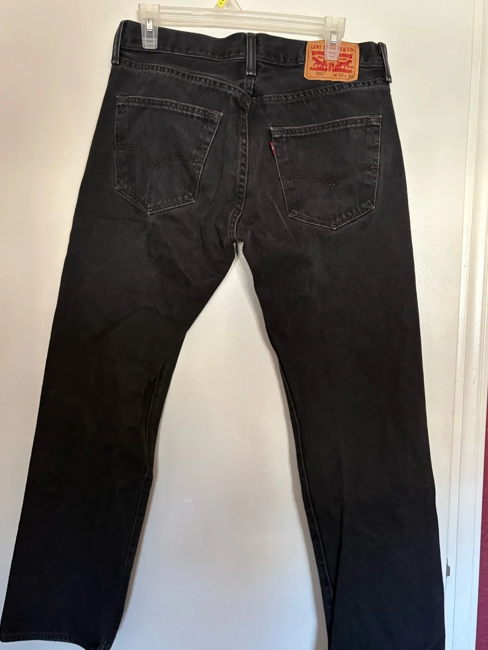 Levi's Men's Black Straight Jeans